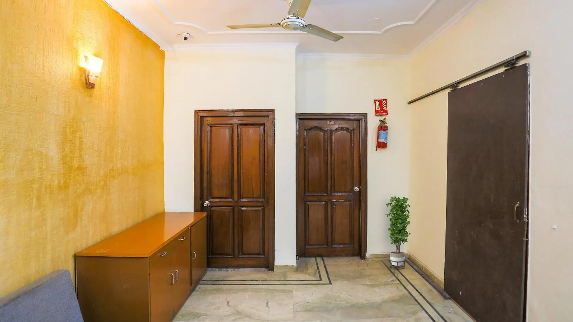 Hotel O Av Homes Near Aravali Biodiversity Park Gurgaon