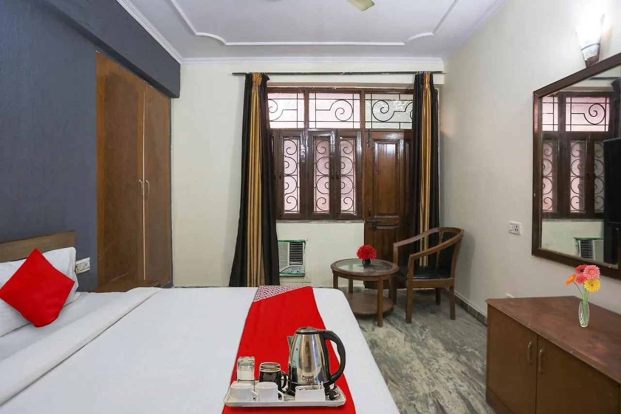 Hotel O Av Homes Near Aravali Biodiversity Park Gurgáon